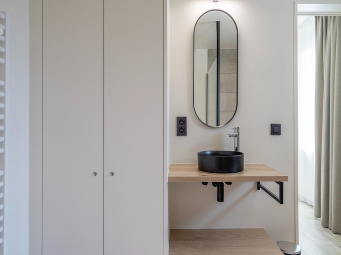 Bathroom 5, Luxury villa with pool  sauna Kortrijk, West-Vlaanderen