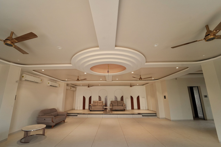 Business Facilities, Pandharipuram Palace, Solapur