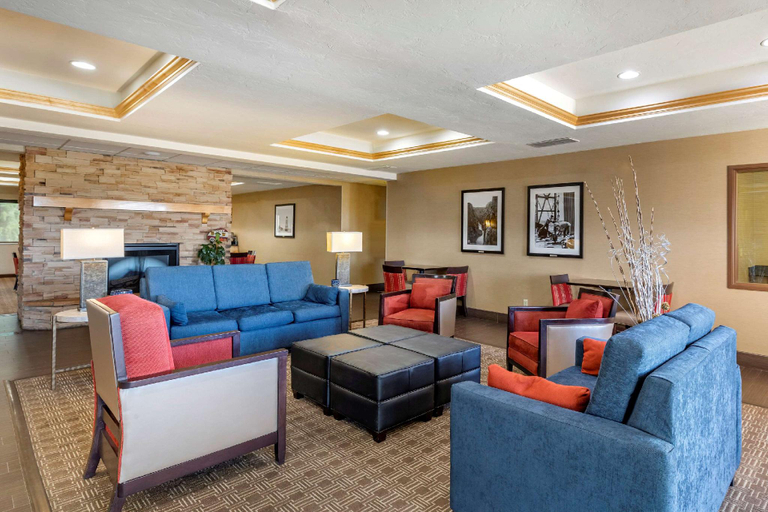 Public Area 2, Comfort Inn Evansville - Casper, Natrona