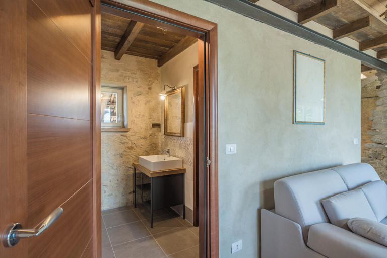 Bathroom 4, Arpusè Relax nelle Langhe Barolo with Pool, Cuneo