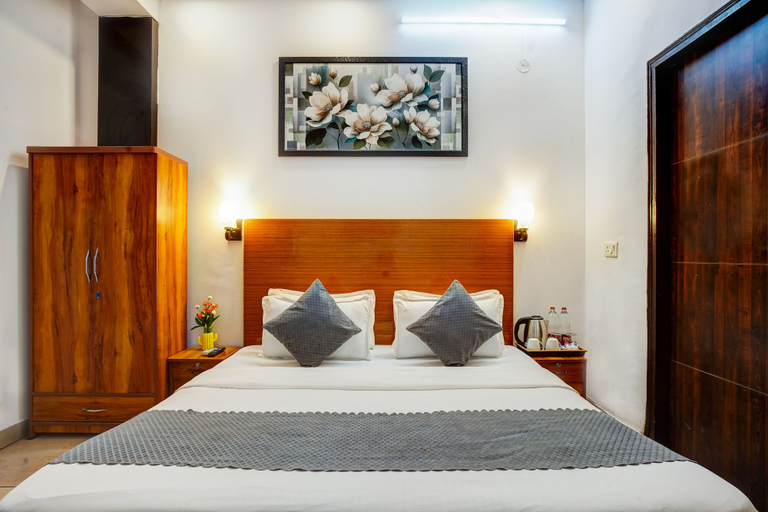 Others 5, Hotel White at Vasundhara, Gautam Buddha Nagar