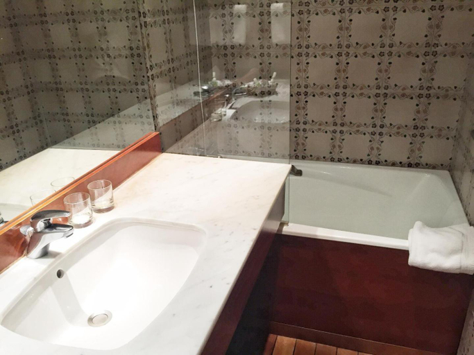 Bathroom 3, Michel Chabran, Drôme