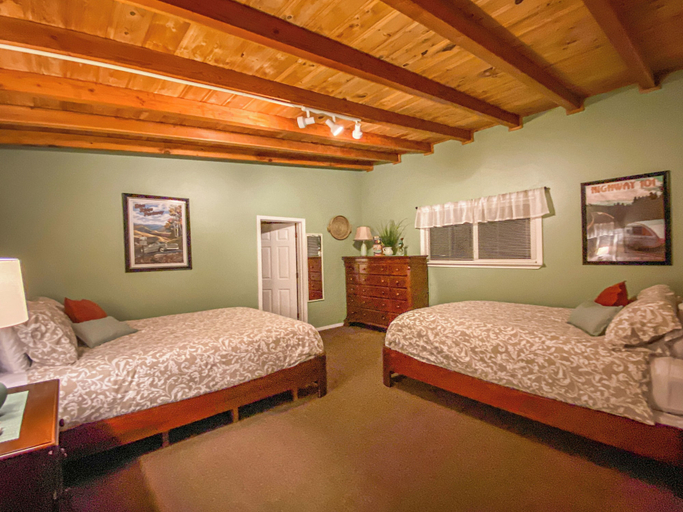 Bedroom 3, Chinook Rv Resort, Del Norte
