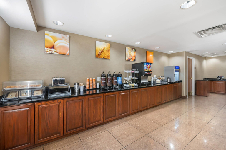 Food & Drinks 5, Comfort Suites Ocala North, Marion