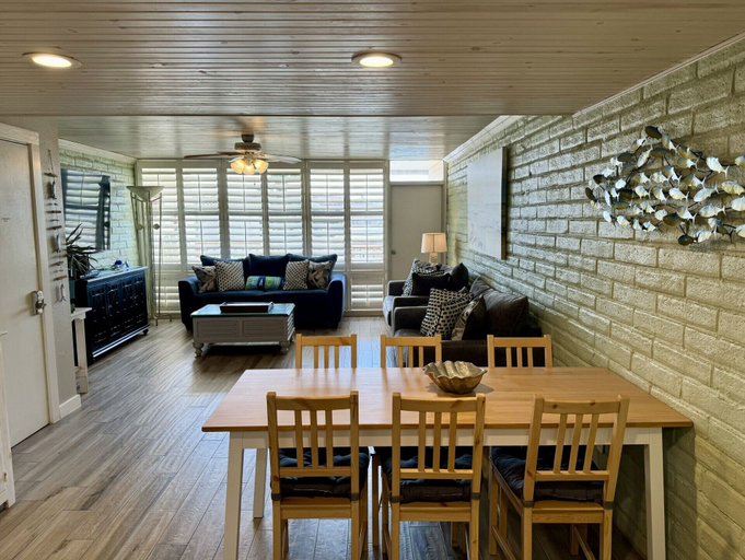 Food & Drinks, Pearl Marlin by Silver Sands Vacation Rentals, Nueces