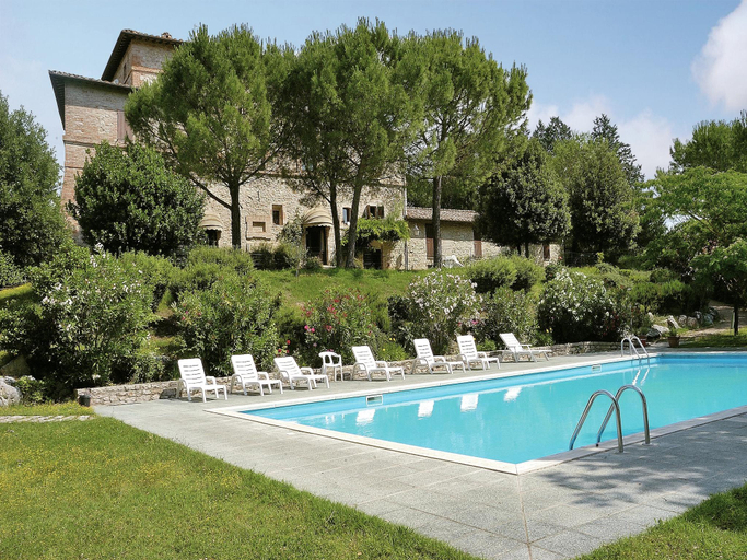 Sport & Beauty 4, Apartment in Umbria with shared pool, Perugia