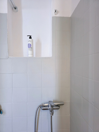 Bathroom 4, Calypso Heaven, South Aegean