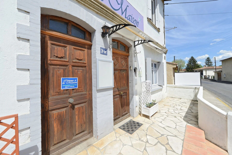 Exterior & Views 2, Comme à la maison, Aude