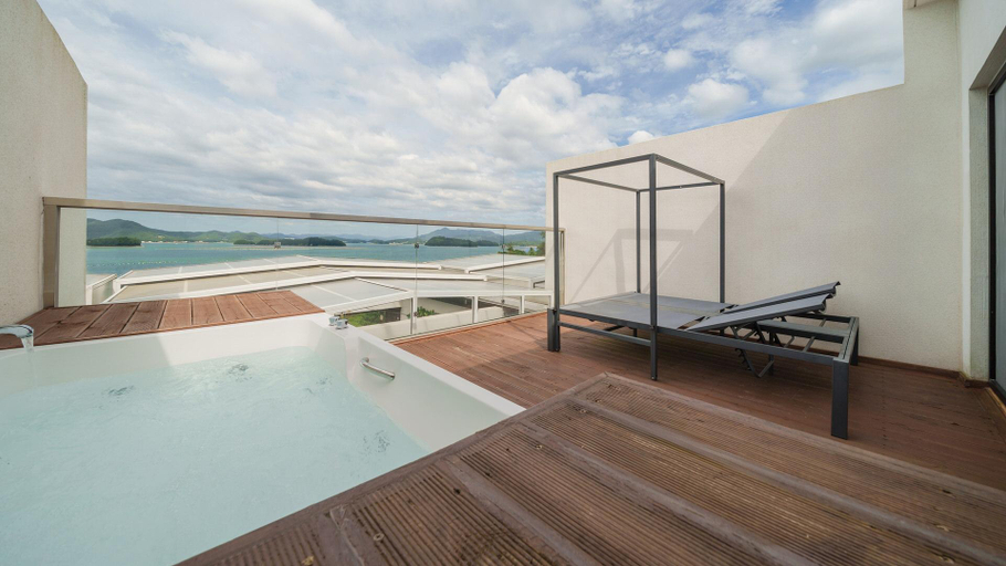Others 5, tongyeong areubyu pool villa, Tongyeong