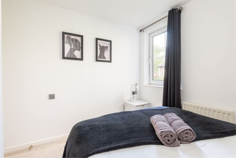 Room 2, 2bed-ground Floor-free Parking, Edinburgh