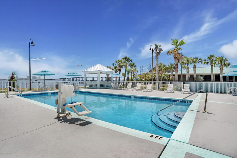 Sport & Beauty 5, Best Western Navarre Waterfront, Santa Rosa