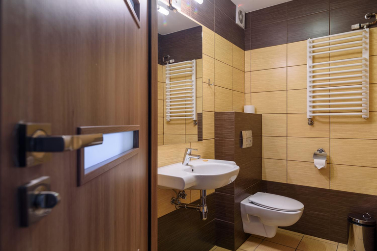 Bathroom 4, Hotel Podium, Cieszyn