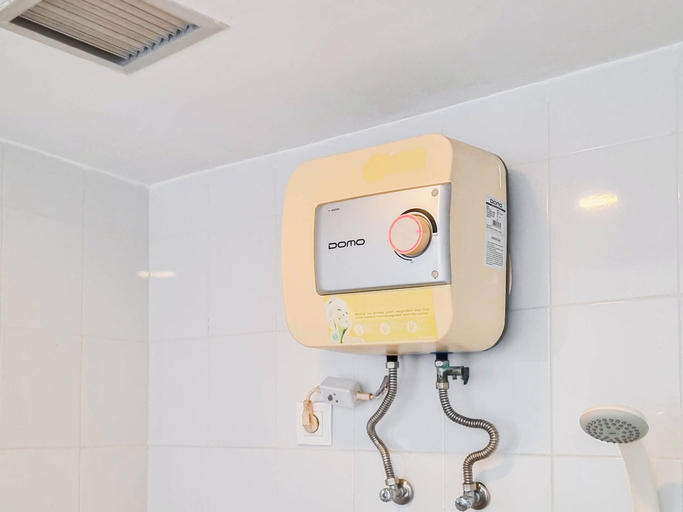 Bathroom 3, Simply Good Studio at Vivo Apartment, Sleman