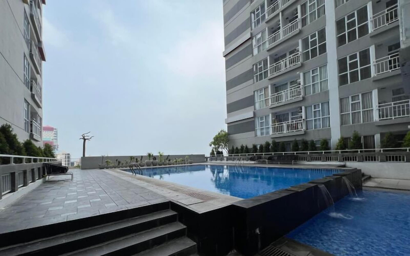 Sport & Beauty 5, Tiny Studio with Pool View at Taman Melati Surabaya Apartment, Surabaya