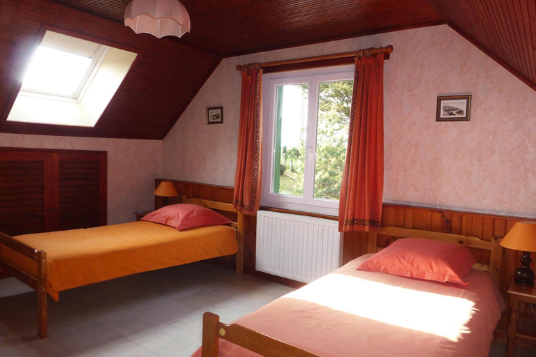 3, House in Hillion near GR 34 Coastal Path, Côtes-d'Armor