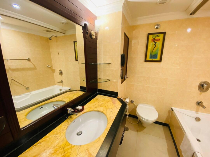 Bathroom, A' Hotel, Ludhiana