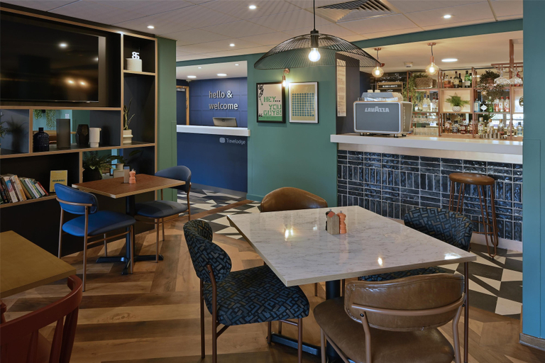 Food & Drinks 5, Travelodge Bournemouth, Bournemouth