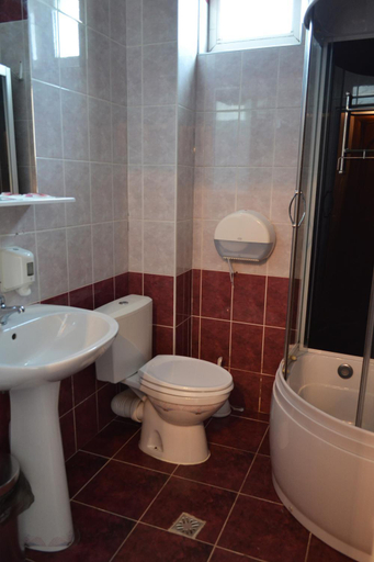 Bathroom 4, Hotel Rehoma, Pitesti