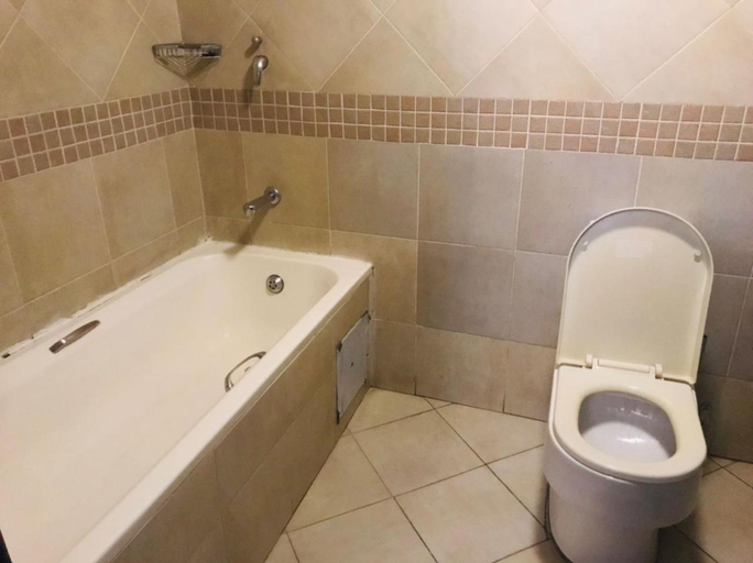 Bathroom 5, The Big Five Lodge, Gaborone