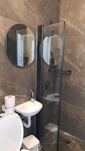 Bathroom 5, Q Village Hotel - Poleg Beach