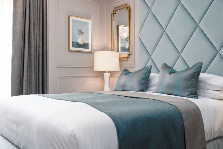 Bedroom 2, No.4 Carlton Hotel, Southampton