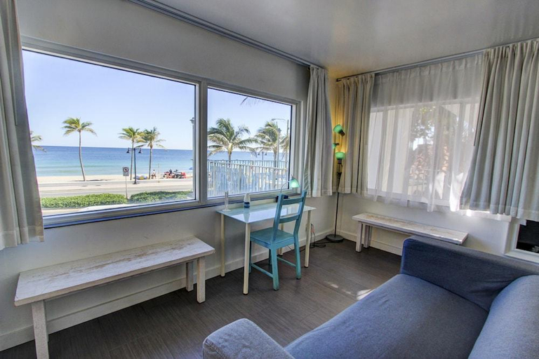 Others 5, Snooze, Broward