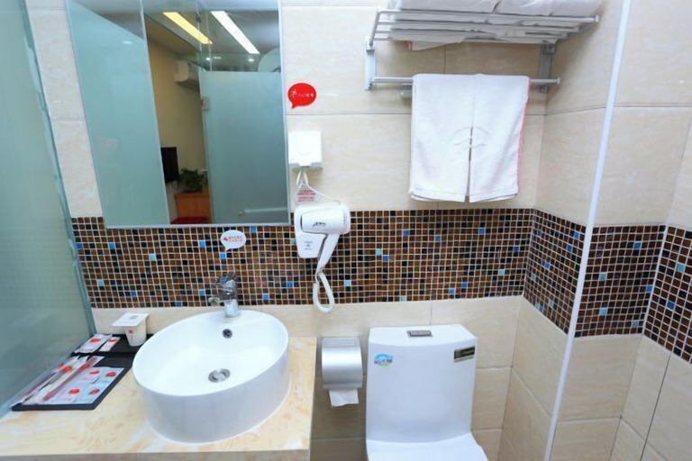 Bathroom 4, Shankee Hotel (Tianjin Xunhai Road), Tianjin