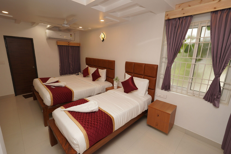 Bedroom 3, Hotel Devi Paradise, Puducherry