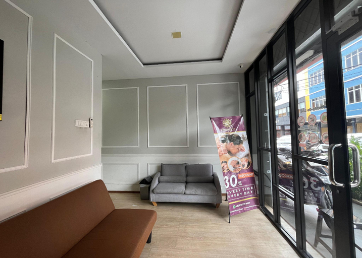 Public Area 3, Casanova, Batam