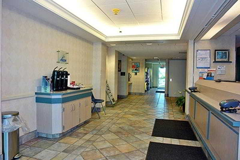 Public Area 4, Motel 6 Burlington, Chittenden