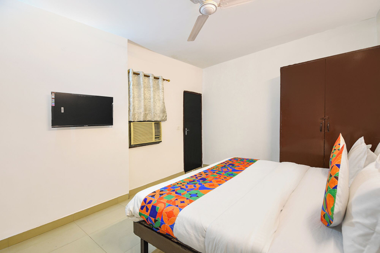 Bedroom 3, Via Krishna Residency - Nr. Nehru Place Metro, Delhi