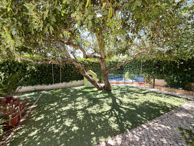 Others 2, Alvor Traditional Villa With Pool by Homing, Portimão