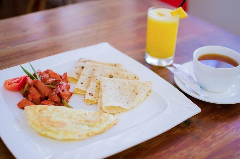 Food & Drinks 5, Hanifaru Beach Inn, Baa Atoll