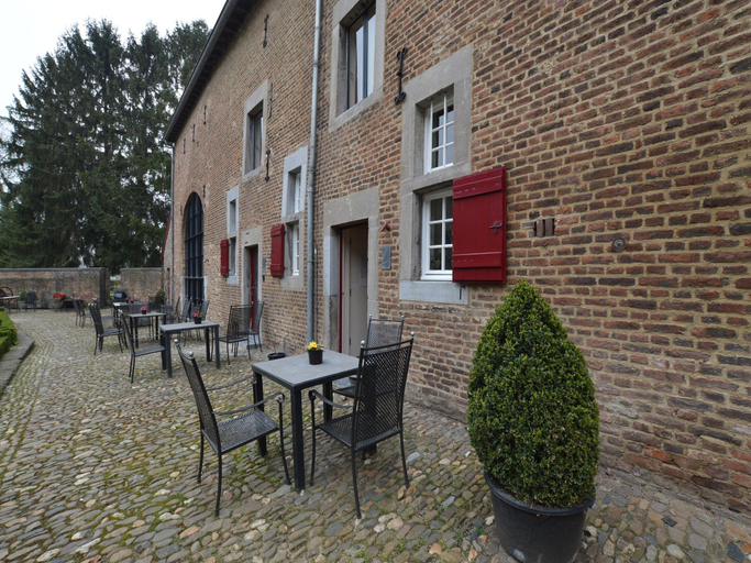 Others 3, Villa in Mesch with Garden, Eijsden