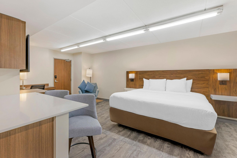 Bedroom 3, Sleep Inn Oakbrook Terrace - Chicago, Dupage