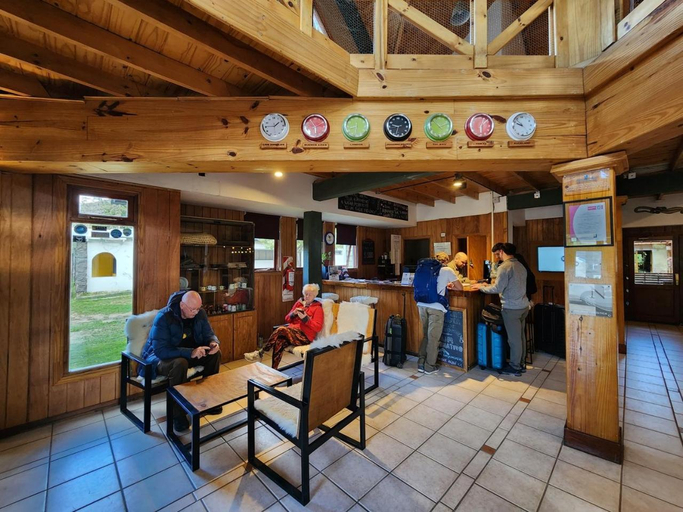 Public Area, Del Glaciar Libertador Hotel, Lago Argentino