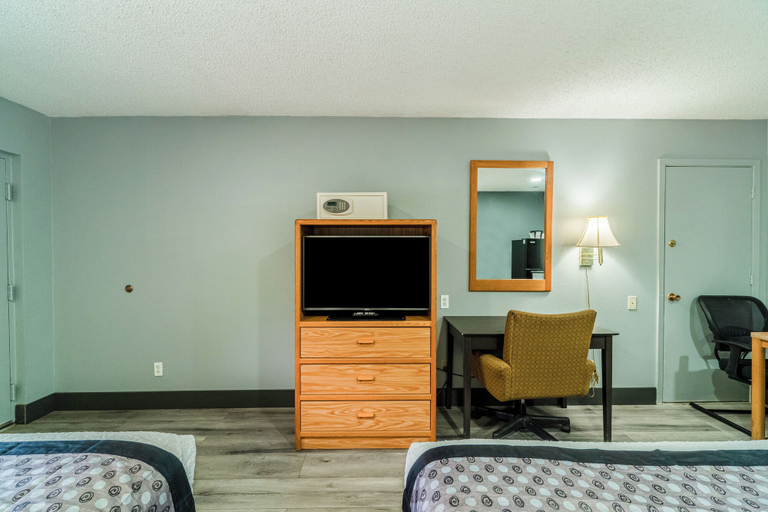 Bedroom 3, Purple Sage By OYO Snyder TX, Scurry