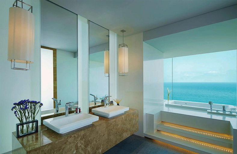 Bathroom 19