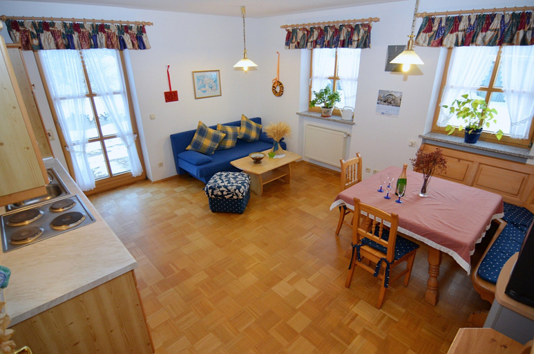 Living room 5, Spacious Apartment With Sauna in Schonsee, Schwandorf