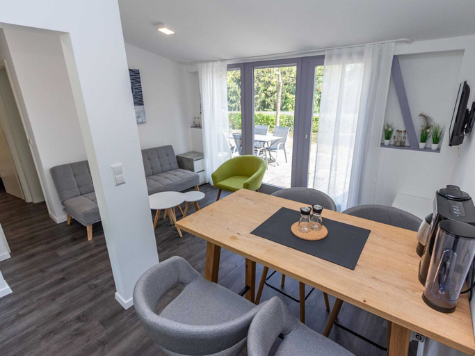 Private kitchen 3, Beautiful Holiday Home in Waxweiler With Pool, Eifelkreis Bitburg-Prüm