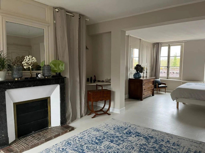 Bedroom 4, L'ÉVIDENCE, Eure