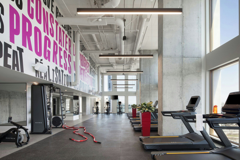 Others 5, New Hotel Moxy Montreal Downtown, Montréal
