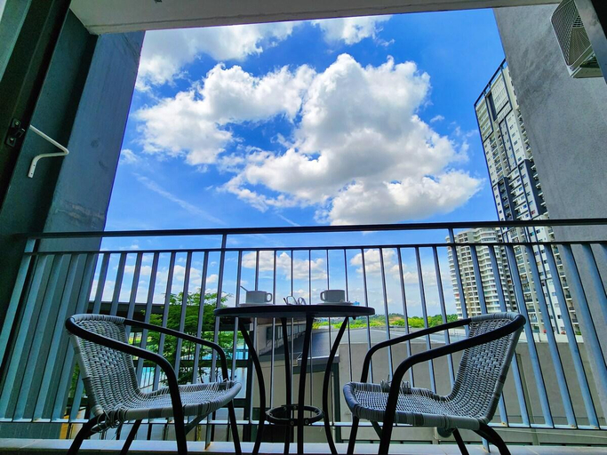 Others 5, KLIA Lili Residensi 5+2 PAX with Stunning Pool, Seremban