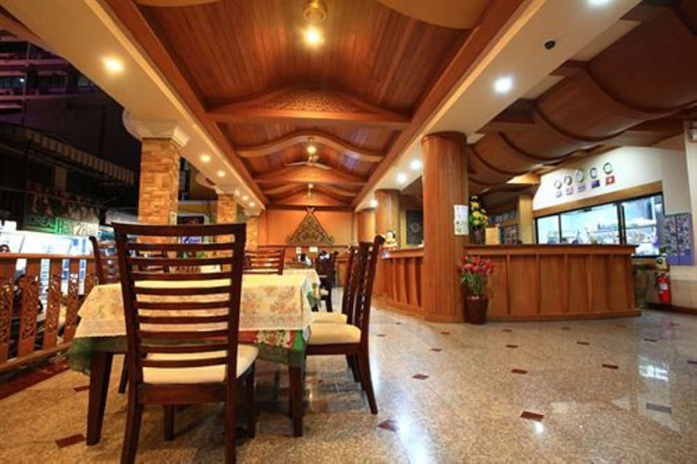 Food & Drinks 4, P 72 HOTEL BAR, Pattaya
