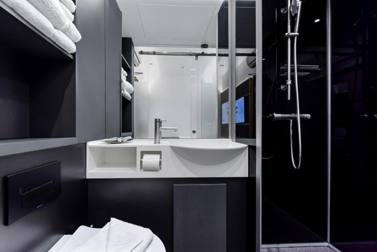 Bathroom 3, The Z Hotel Piccadilly, London