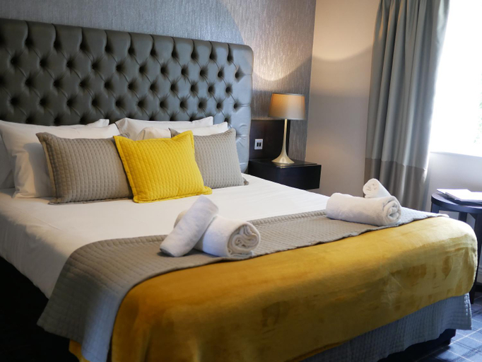Bedroom 2, The Bulls Head Hotel, Trafford