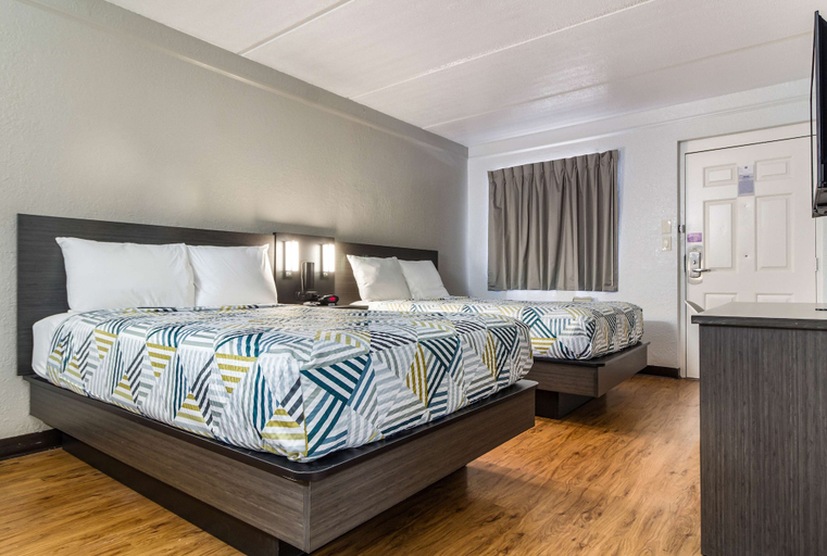 Bedroom 27