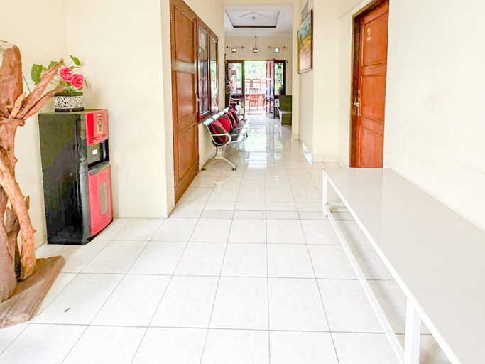 Public Area 3, Alam Citra BnB Mitra RedDoorz, Bantul