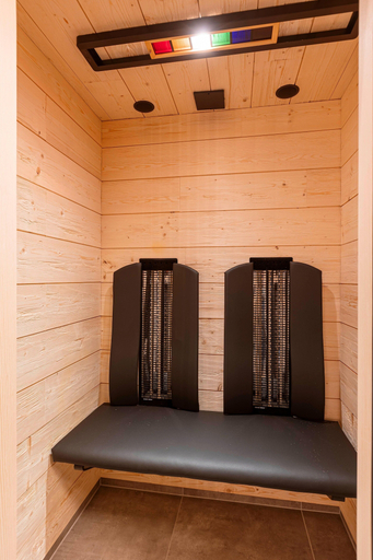 Spa treatment 2, Spacious Apartment Near the ski Area, Landeck