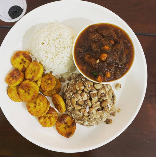 Food & Drinks 5, HOUSE 8 APARTMENT, Bwari
